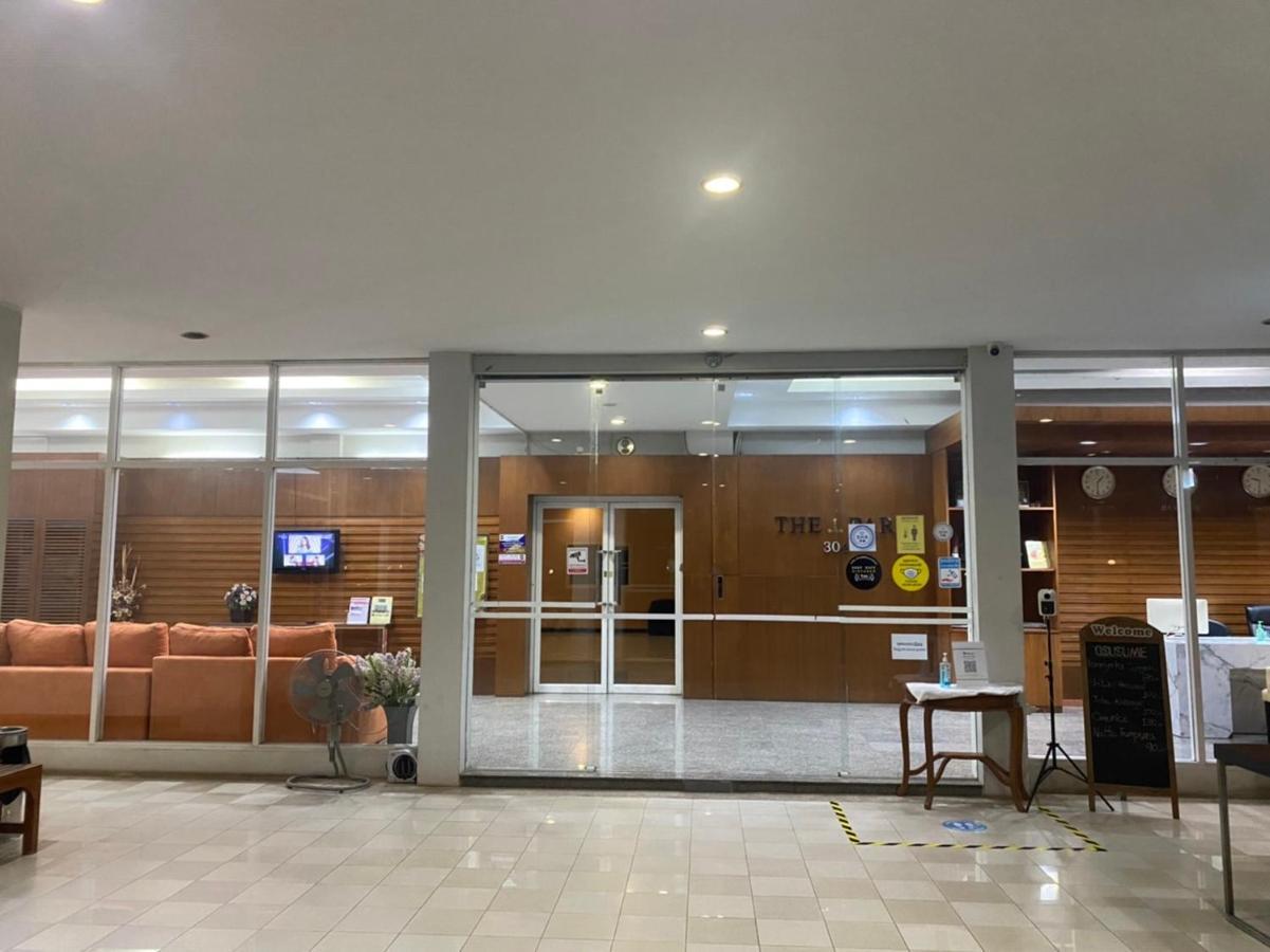 The Park 304 Executive Serviced Apartment Si Maha Phot 외부 사진