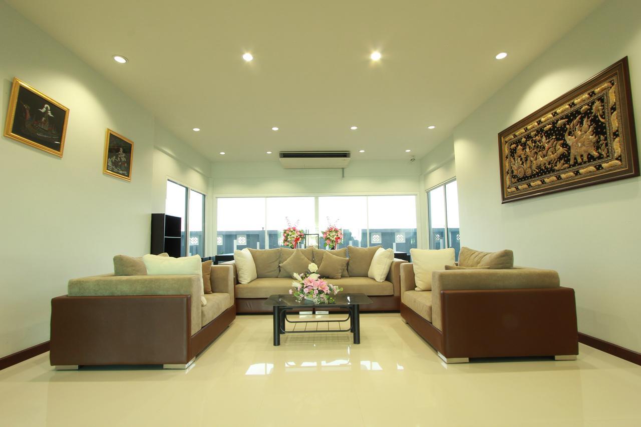 The Park 304 Executive Serviced Apartment Si Maha Phot 외부 사진
