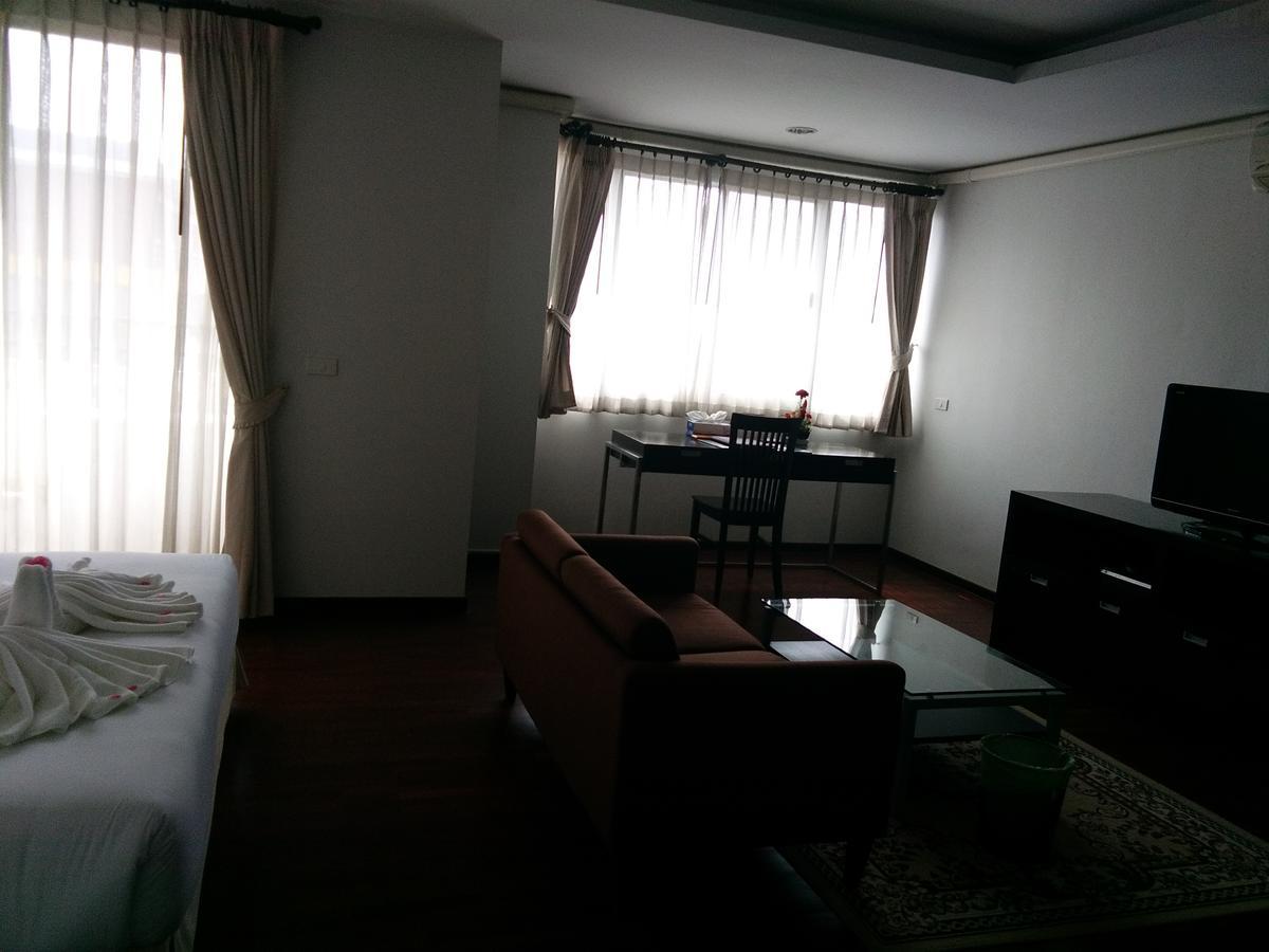 The Park 304 Executive Serviced Apartment Si Maha Phot 외부 사진