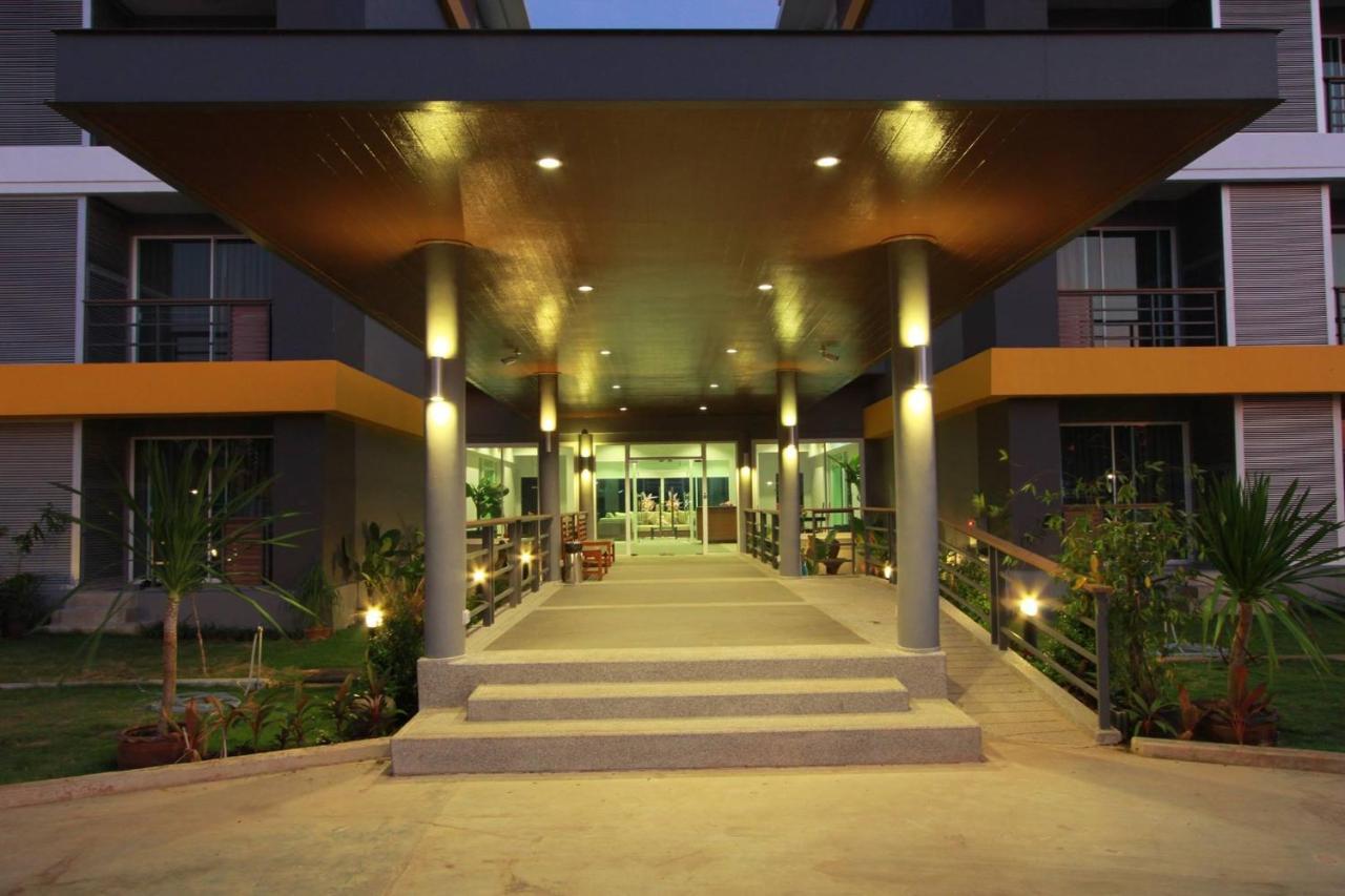 The Park 304 Executive Serviced Apartment Si Maha Phot 객실 사진
